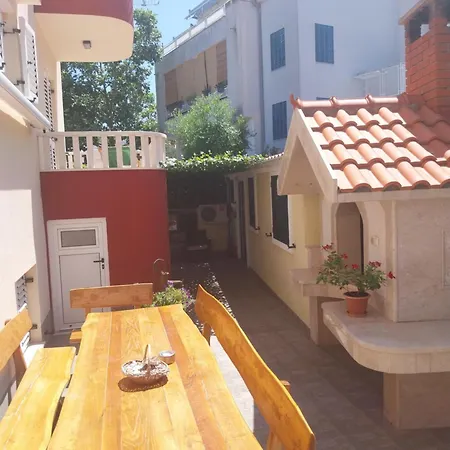 Villa Guliver Slatine Exterior photo