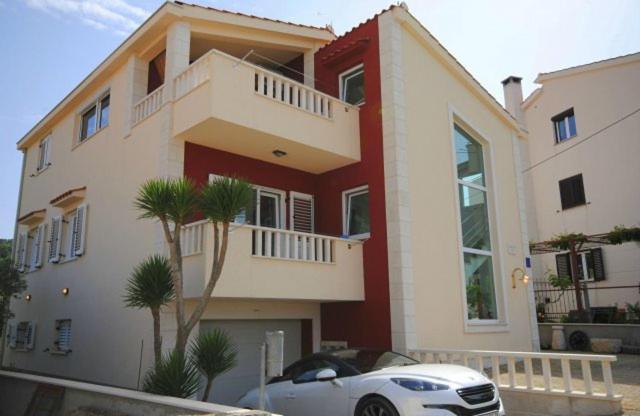 Guliver Apartment Slatine
